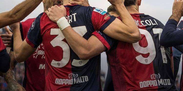 Calcio, il Cagliari vince in casa contro il Lecce: alla fine è 4 a 1