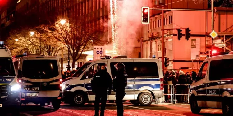 Cinque morti in Germania per i botti di Capodanno