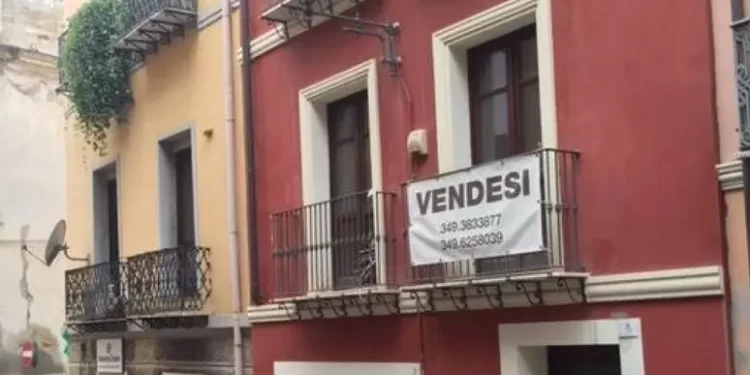 Un cagliaritano su 2 pronto a spendere 169mila euro per la casa