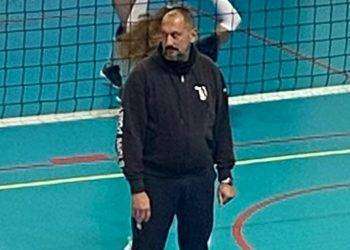 Il cagliaritano Enrico Balletto, coach di volley, vola in Pakistan