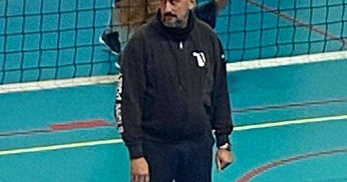 Il cagliaritano Enrico Balletto, coach di volley, vola in Pakistan
