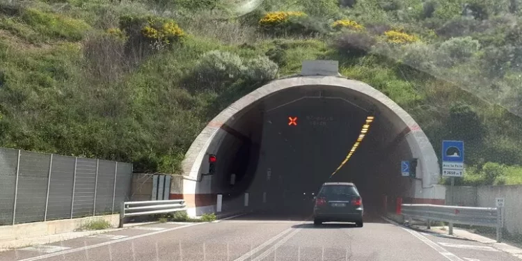 Galleria sulla nuova 125 chiude, traffico deviato a Muravera