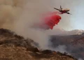 Nuovo vasto incendio scoppiato a nord di Los Angeles