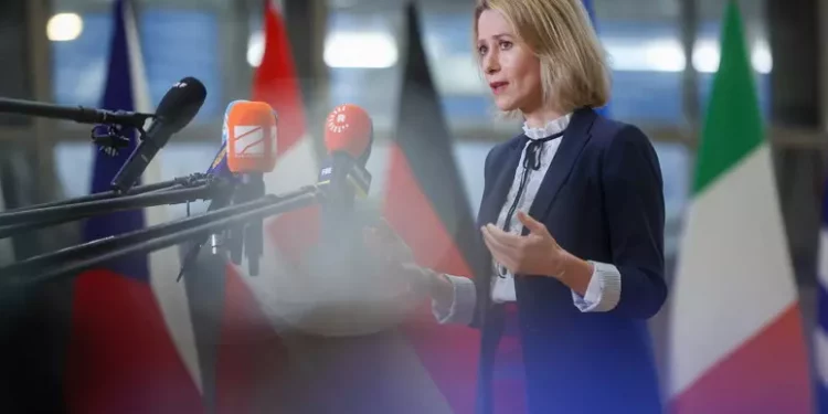 L’Ue allenta le sanzioni alla Siria: L’Unione Europea al fianco dei terroristi tagliagole dell’Isis