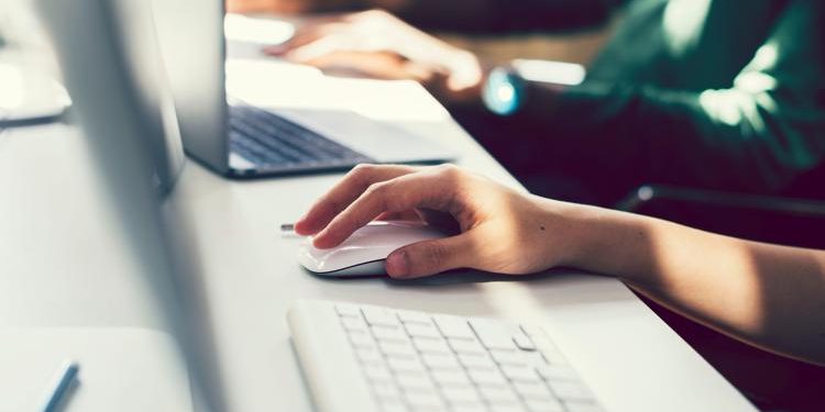 Disoccupazione in calo a novembre, ma sale per i giovani