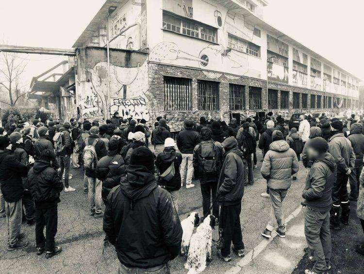 Milano, sfratto del Leoncavallo: presidio davanti al centro sociale