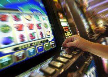 Sassari, tre giorni sulla ludopatia con lo psichiatra Paolo Milia