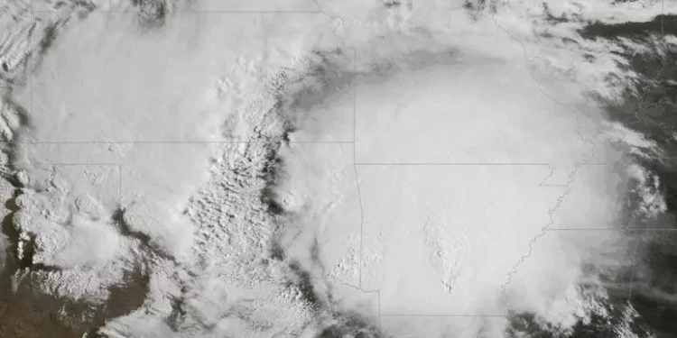 Maltempo Usa, emergenza in 7 Stati, il Kansas il più colpito