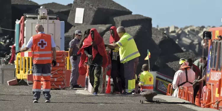 Ong, almeno 50 migranti morti in un naufragio alle Canarie