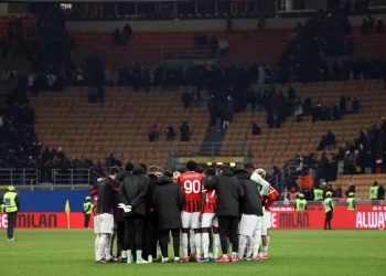 Calcio: Milan multato per i cori contro il Cagliari