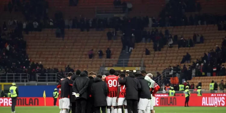 Calcio: Milan multato per i cori contro il Cagliari