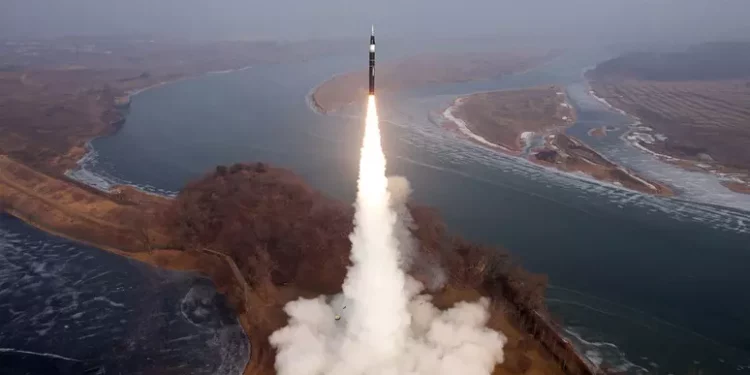 La Corea del Nord testa un missile da crociera strategico