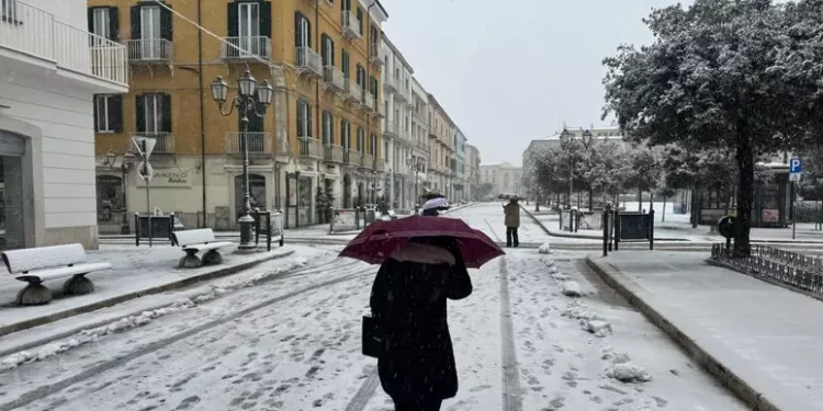 L’inverno soffia sull’Italia: pioggia, neve e vento al Centro-Sud