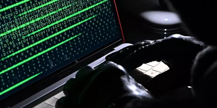 Privacy, la metà degli italiani teme per figli e anziani