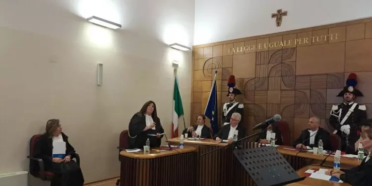 Condanna record per impiegato dogane, 2,1 milioni