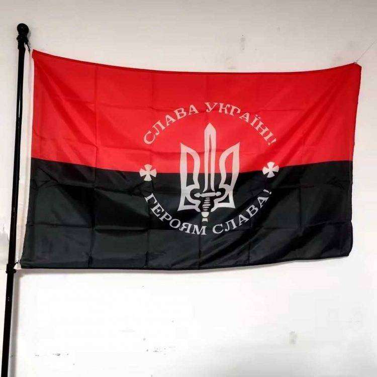 Bologna, assessore del Comune (vicino al Pd) alla manifestazione pro Kiev  insieme ai nazionalisti