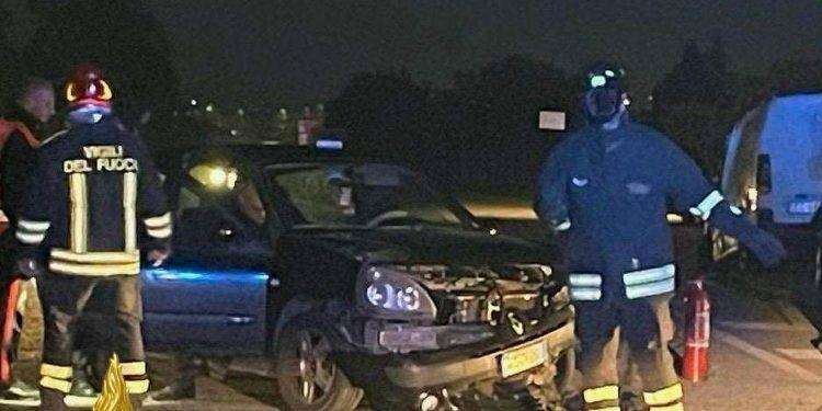 Olbia, scontro fra due auto: un ferito in ospedale