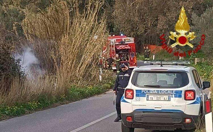 Primi incendi in Sardegna, in azione i Vigili del Fuoco ad Arzachena