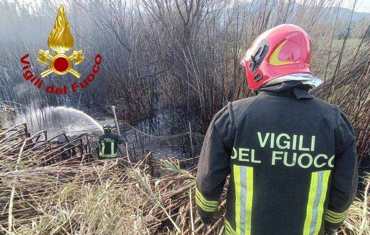 Primi incendi in Sardegna, in azione i Vigili del Fuoco ad Arzachena