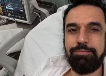 Dino Giarrusso in ospedale, l’ex Iena: “Un malore improvviso mi ha paralizzato”