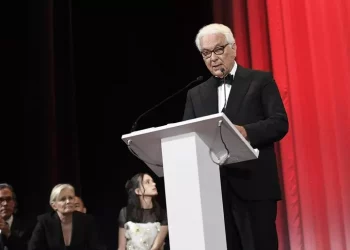 Un arresto per truffa e rapina da 3 milioni a moglie Baratta