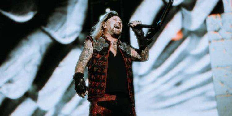 Mötley Crüe: il jet personale di Vince Neil si schianta; lui non era a bordo