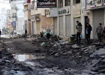 Esercito del regime sanguinario israeliano attacca palestinesi nella Cisgiordania Occupata