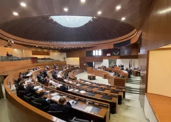 FdI attacca su decadenza Todde, ‘un pasticcio e perdita di tempo’