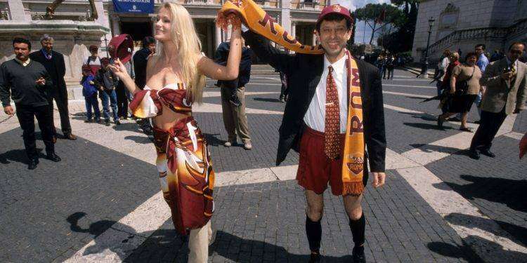 Eva Henger: “Moana ha simulato la sua morte nel 1994, per andarsene in pace un anno dopo”