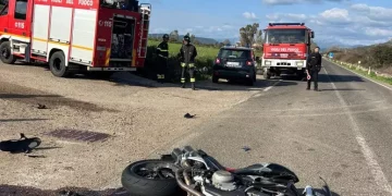 Si scontra con un camion, motociclista muore a Nurri