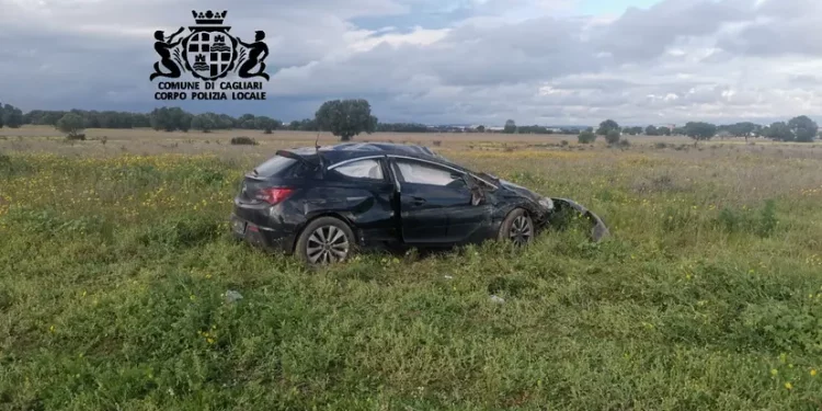 Sa Illetta, perde il controllo dell’auto ed esce fuori strada: 62enne in gravi condizioni
