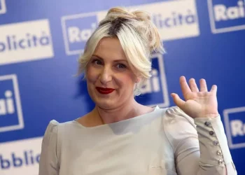 Katia Follesa, ‘a Sanremo con leggerezza e autoironia’