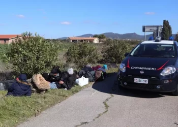 Dodici migranti sbarcati sulle coste del sud Sardegna