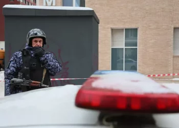 Media, esplosione in grattacielo Mosca, un morto e feriti