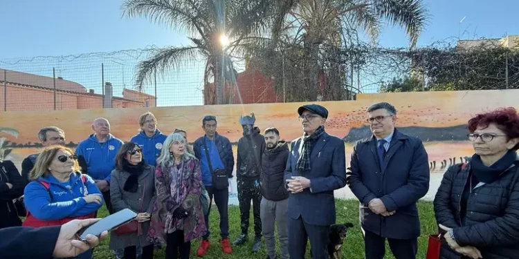 Un murale per Molentargius nella rotonda del Margine rosso