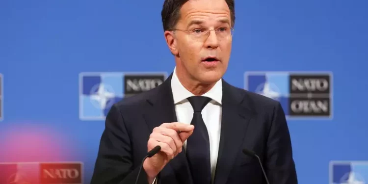 Rutte, Russia produce in 3 mesi le munizioni Nato di un anno