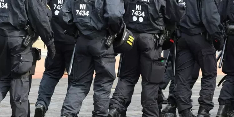 Terrore in Germania: ‘Spari davanti al tribunale di Bielefeld’