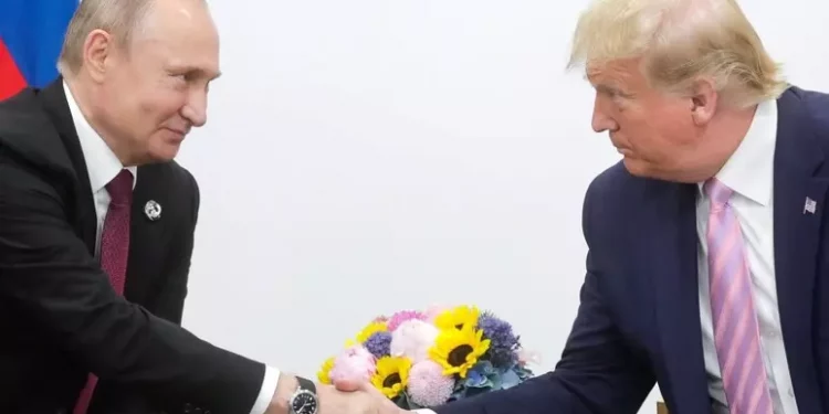Trump annuncia negoziati con Putin per porre fine alla guerra