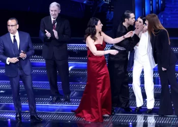 Sanremo, vola la serata cover con 13,6 milioni e il 70.8%