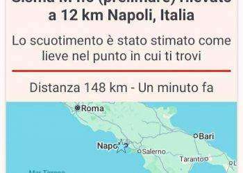 Paura a Napoli, forte scossa di terremoto