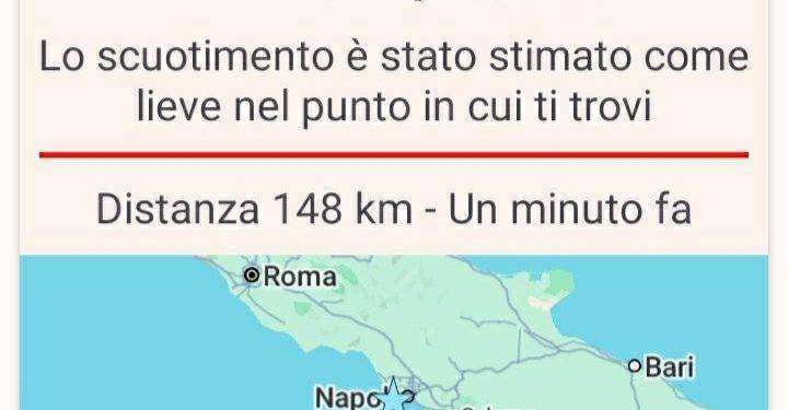 Paura a Napoli, forte scossa di terremoto