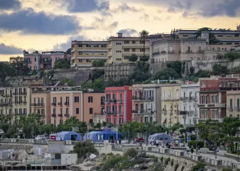 Forte scossa nella zona dei Campi Flegrei