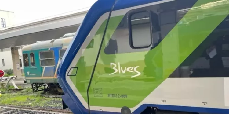 Sei treni straordinari per il Carnevale nell’Isola