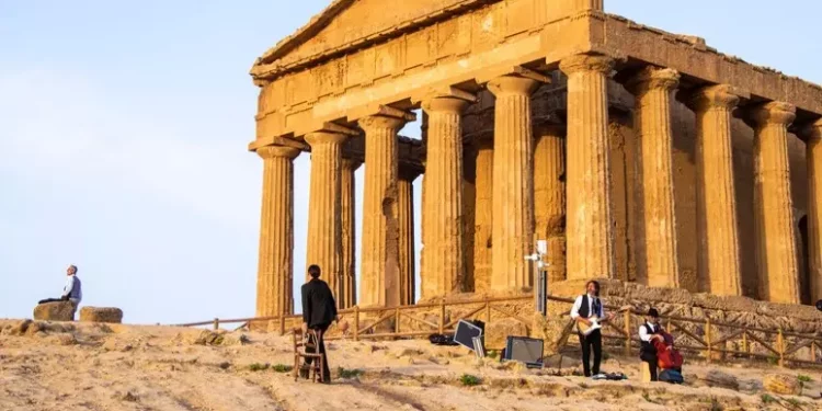 Ponti primavera,1 italiano su 4 in viaggio soprattutto i giovani