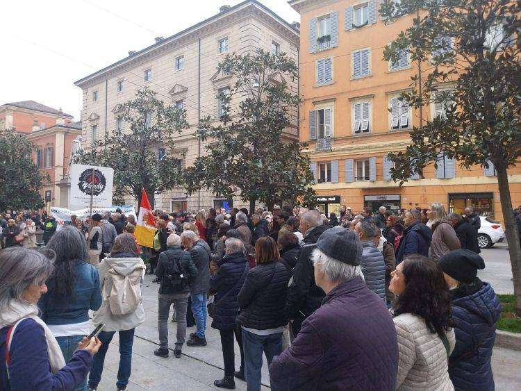 “No al riarmo europeo”, in centinaia in piazza a Modena