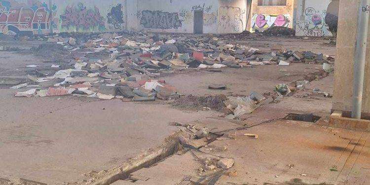 Maxi discarica abusiva nell’ex distilleria di Macchiareddu