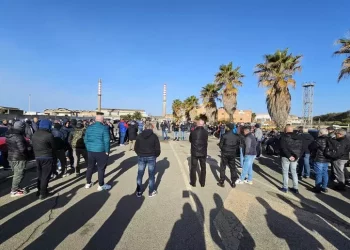 Sciopero e presidio a oltranza alla Portovesme