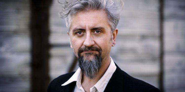 Ascanio Celestini nell’Isola con “Rumba” il 2 aprile a Cagliari e il 3 aprile ad Arzachena