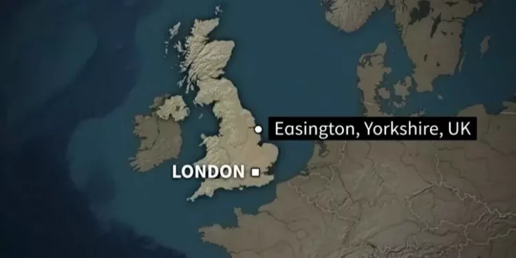 Collisione tra petroliera e cargo fuoco a bordo, almeno 32 i feriti