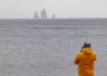 Collisione tra petroliera e cargo nel mare del Nord, fuoco a bordo